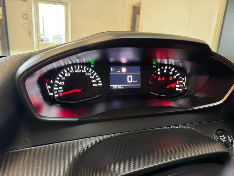 Peugeot 208 1,2 PureTech 100 Evolution 5d