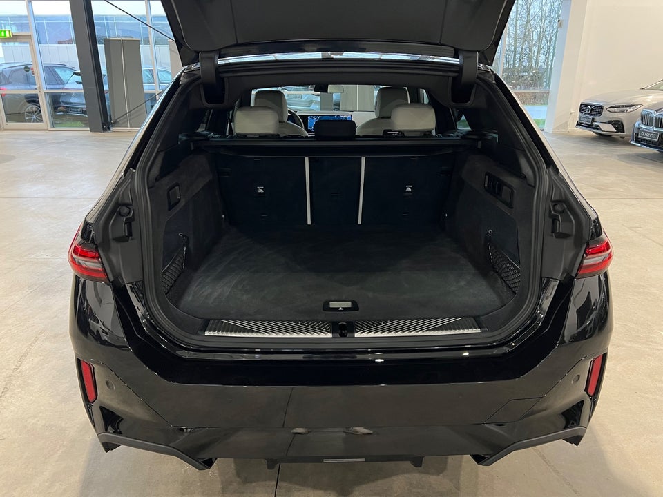 BMW i5 xDrive40 Touring M-Sport 5d