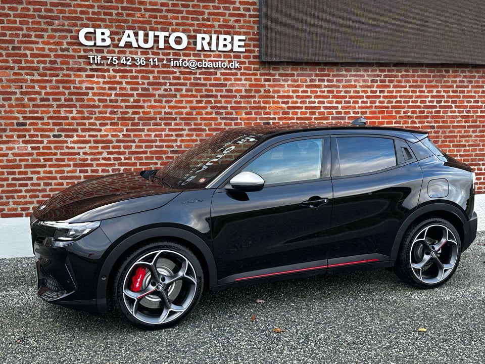 Alfa Romeo Junior Elettrica Veloce 5d