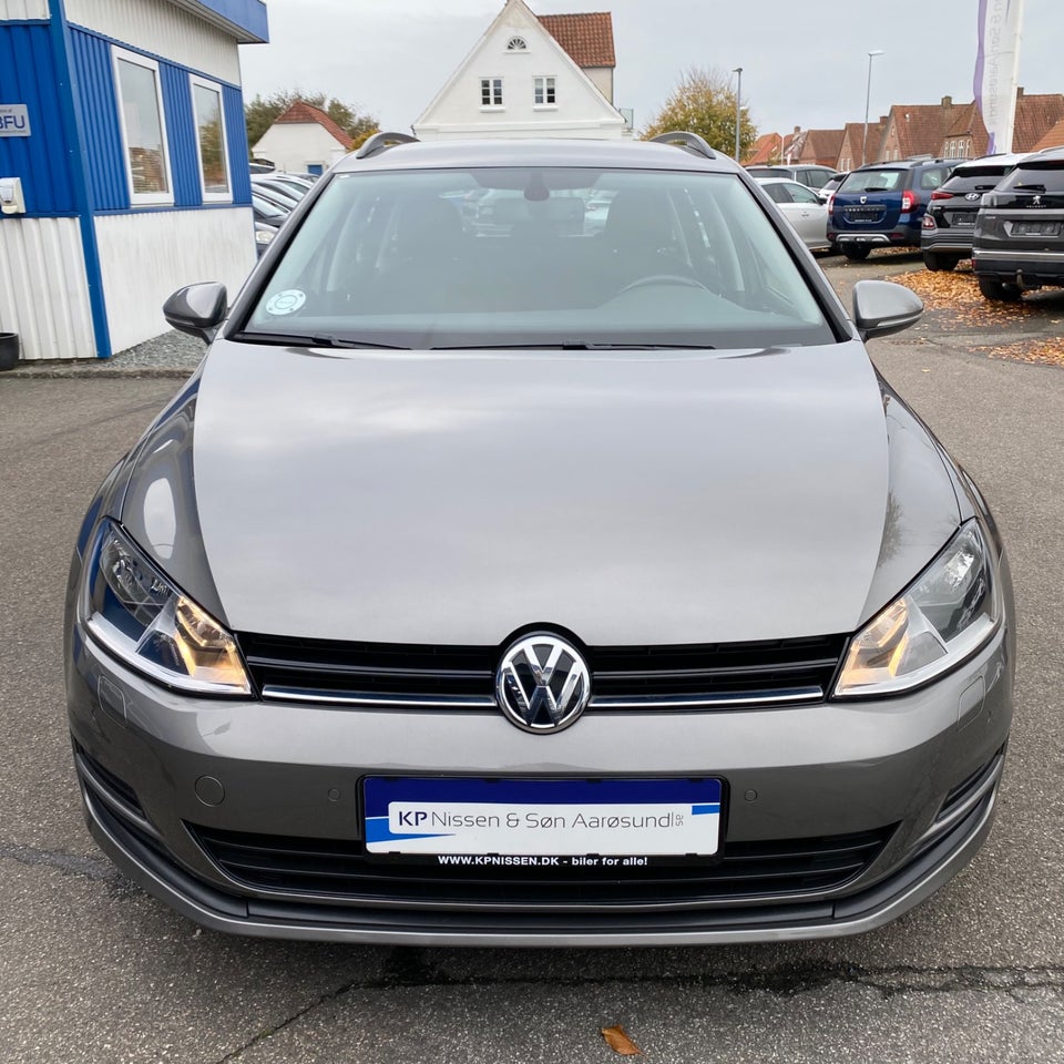 VW Golf VII 1,4 TSi 125 Trendline Variant 5d