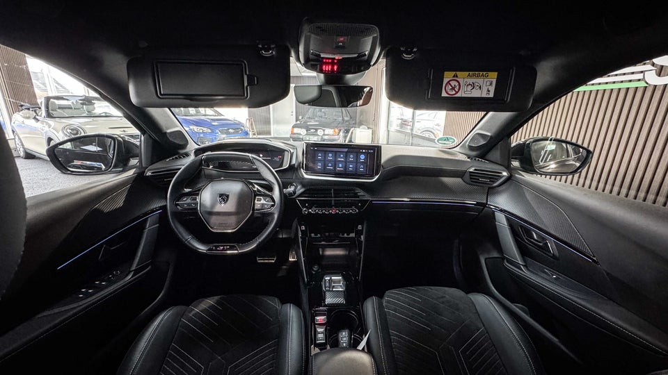 Peugeot e-208 54 GT 5d