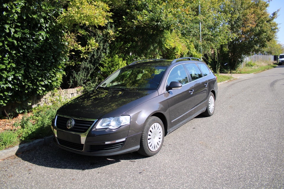 VW Passat 2,0 TDi 140 Comfortline Variant DSG 5d