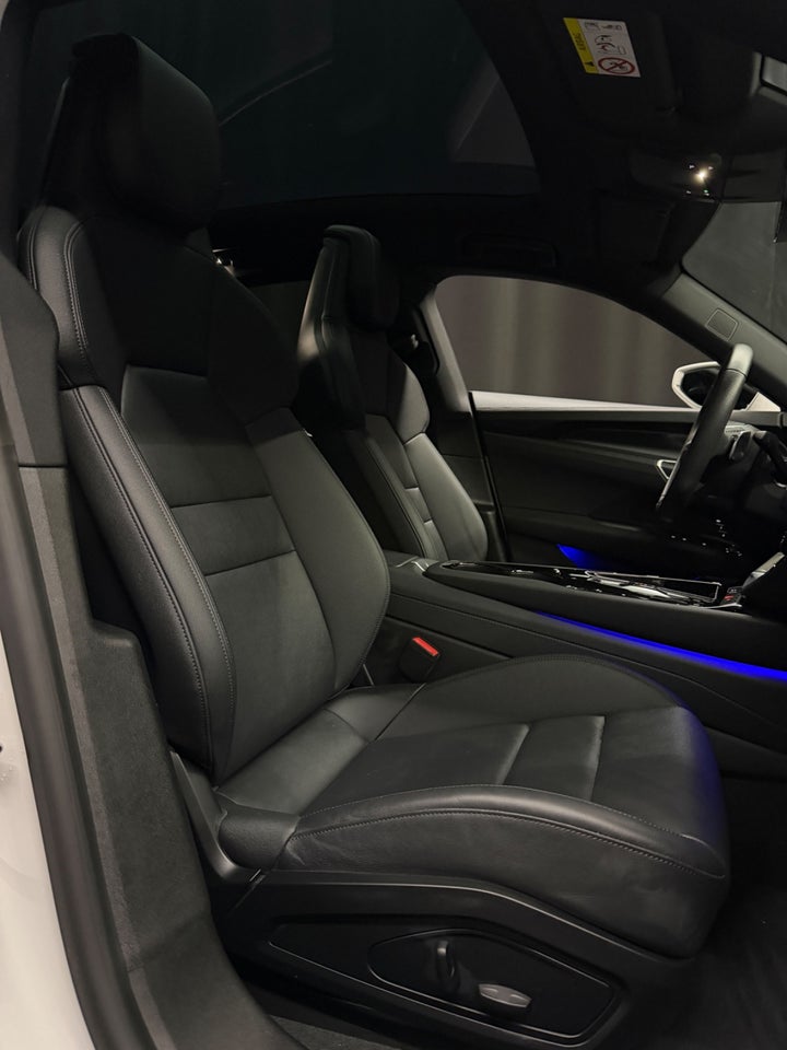 Audi e-tron GT pro quattro 4d
