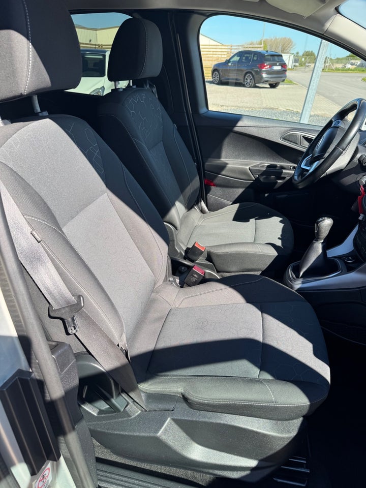 Ford B-MAX 1,0 SCTi 100 Titanium 5d