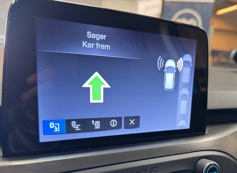 Ford Focus 1,5 EcoBlue Titanium stc. aut. 5d