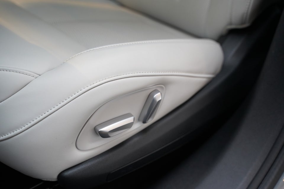 Xpeng G6 Standard Range 5d