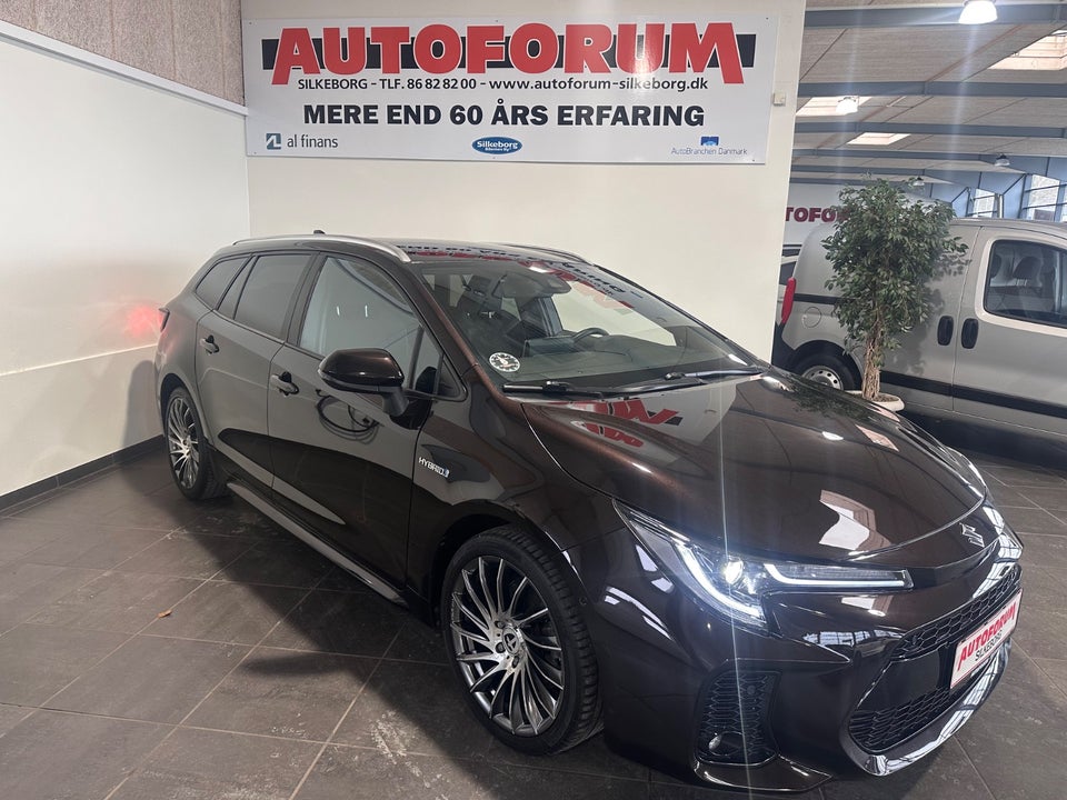 Suzuki Swace 1,8 HEV Exclusive stc. e-CVT 5d