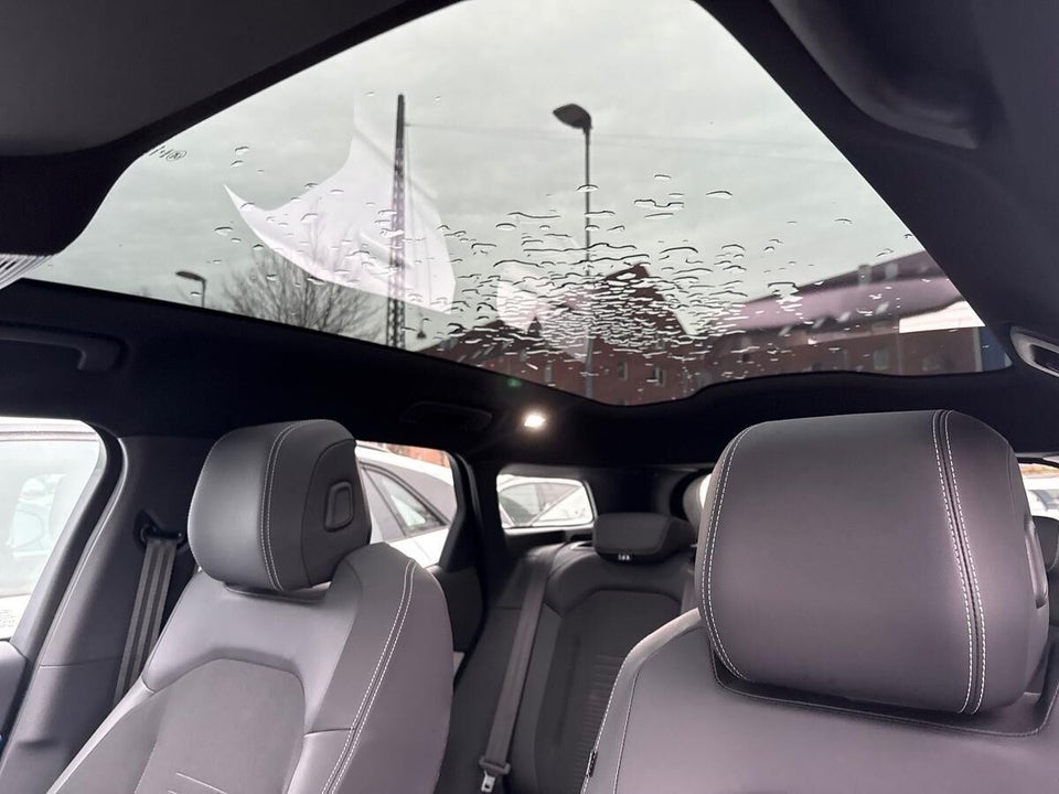 Ford Explorer 82 Premium Extended Range 5d