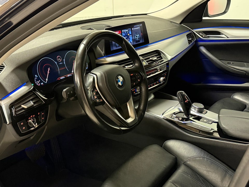 BMW 520d 2,0 Touring Connected aut. 5d