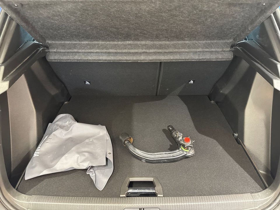 Peugeot 2008 1,2 PureTech 130 Allure EAT8 5d