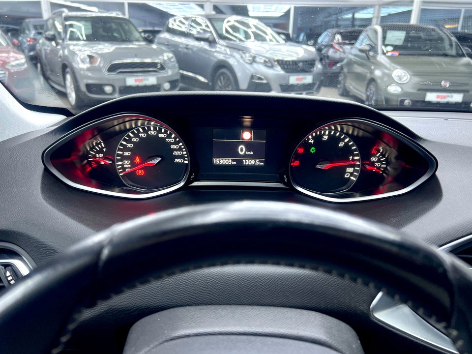 Peugeot 308 1,6 BlueHDi 120 Selection Sky SW 5d