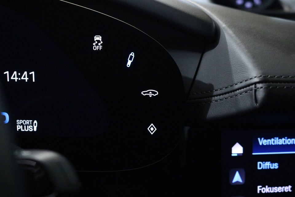 Porsche Taycan Turbo Performance+  4d