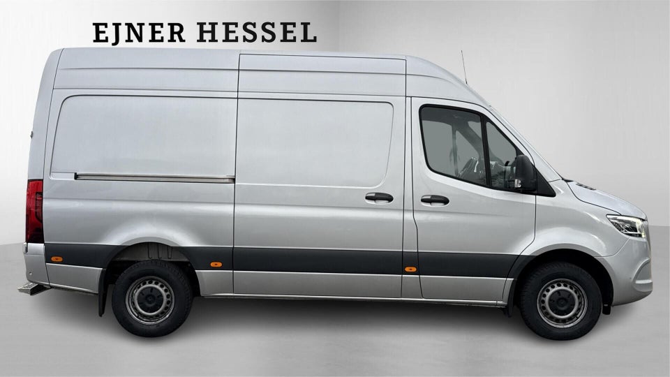 Mercedes Sprinter 319 2,0 CDi A2 Kassevogn aut. RWD