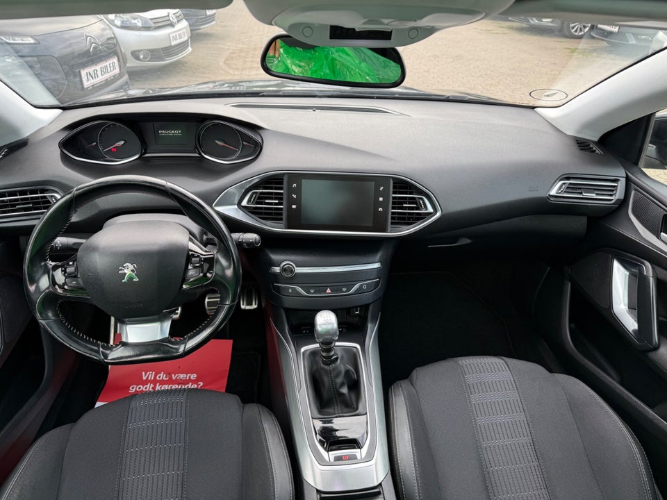 Peugeot 308 1,6 BlueHDi 120 Allure Sky SW 5d