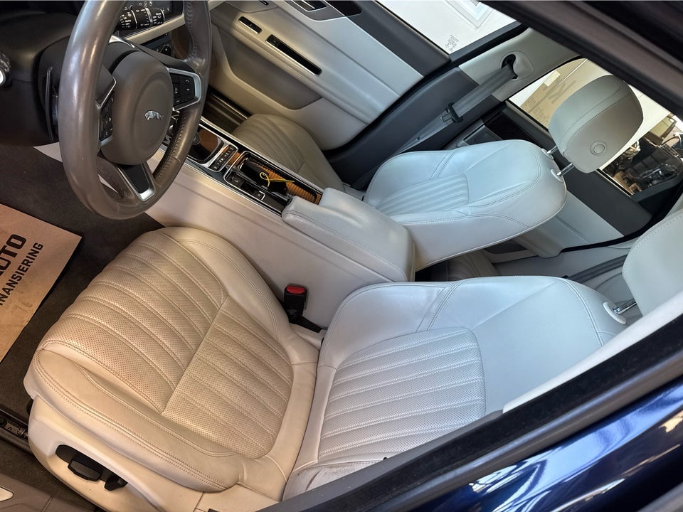 Jaguar XF 2,0 P250 Prestige Sportbrake aut. 5d