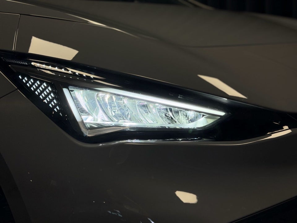 Cupra Born 58  5d