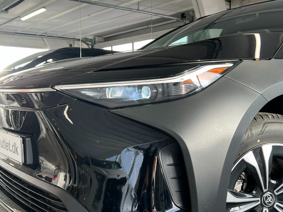 Toyota bZ4X Active 5d