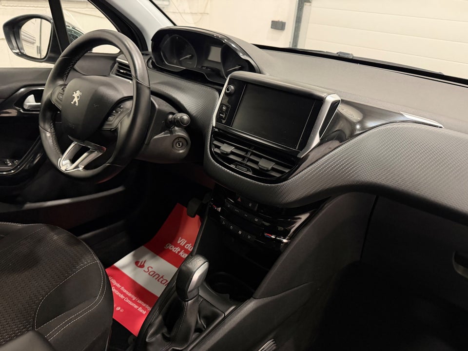 Peugeot 208 1,6 BlueHDi 100 Chili Sky+ 5d