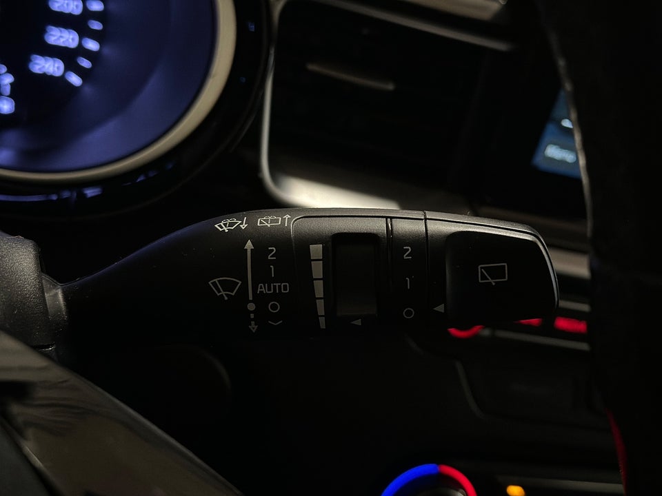 Kia Ceed 1,6 CRDi 136 Intro Edition DCT 5d