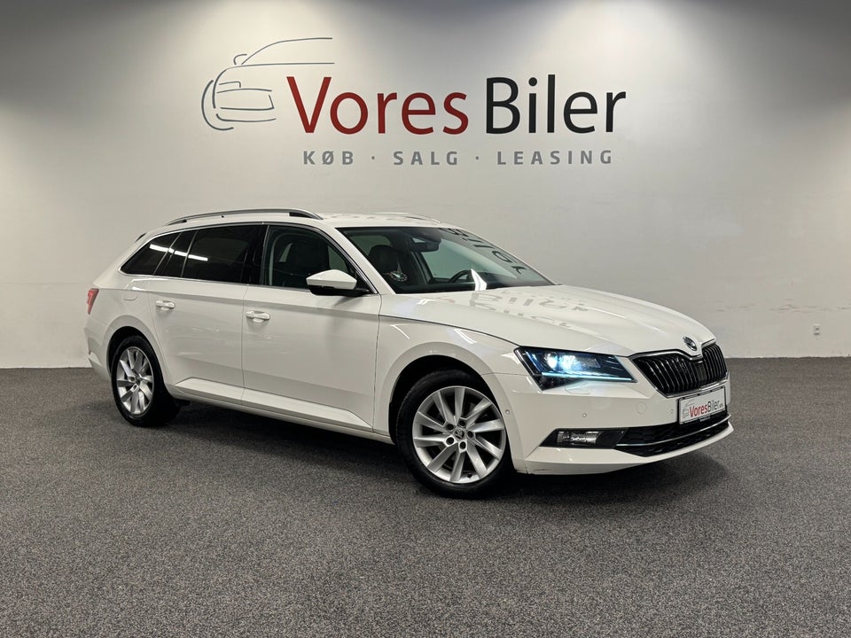 Skoda Superb 2,0 TDi 190 Style Combi DSG 5d