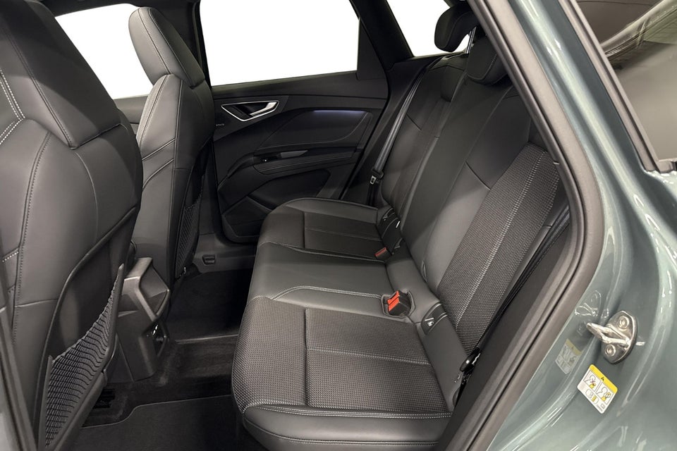 Audi Q4 e-tron performance 5d