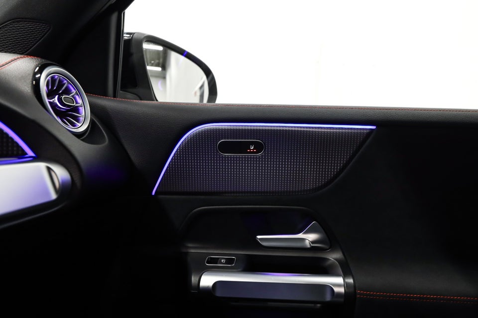 Mercedes EQB250+ AMG Line 5d