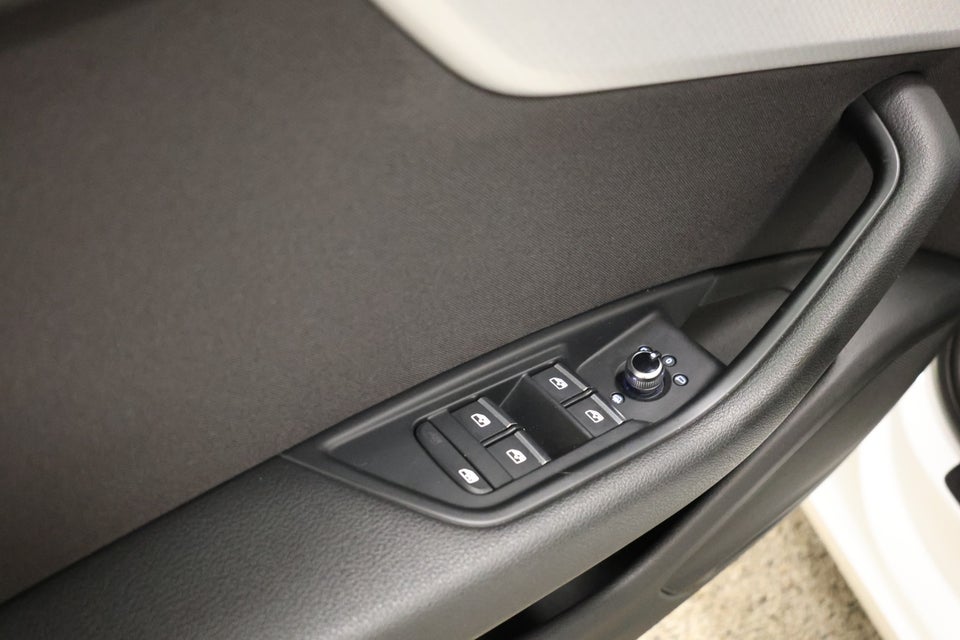 Audi A4 40 TFSi Sport Prestige Avant S-tr. 5d