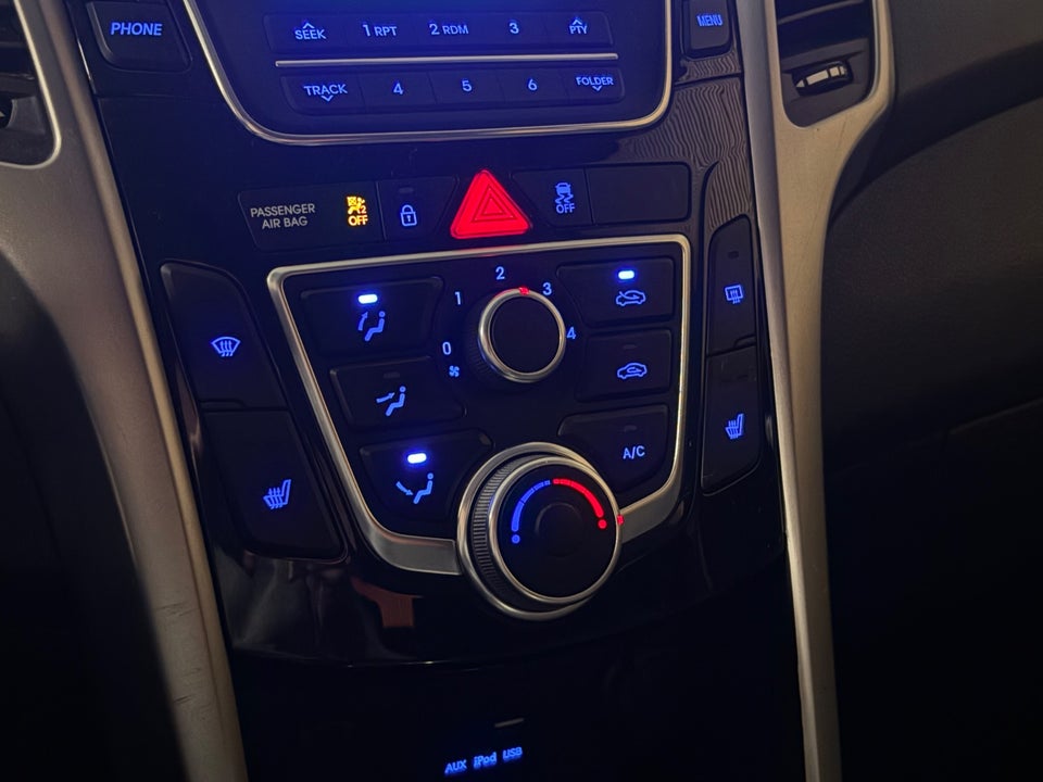 Hyundai i30 1,6 CRDi 110 Active+ CW 5d