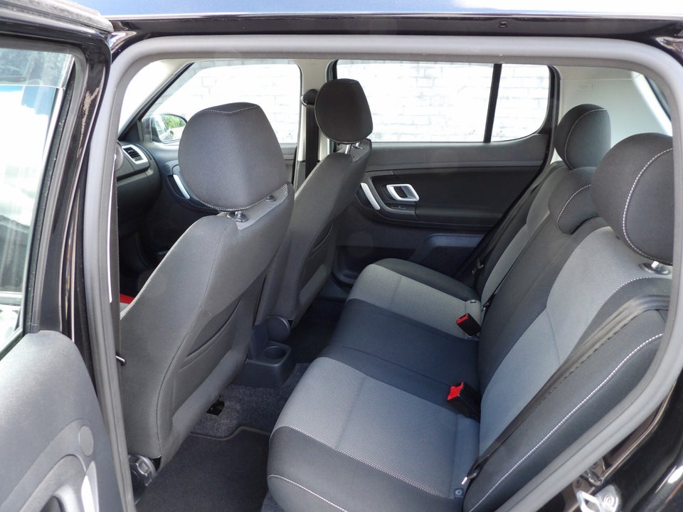 Skoda Fabia 1,6 16V Sport 5d