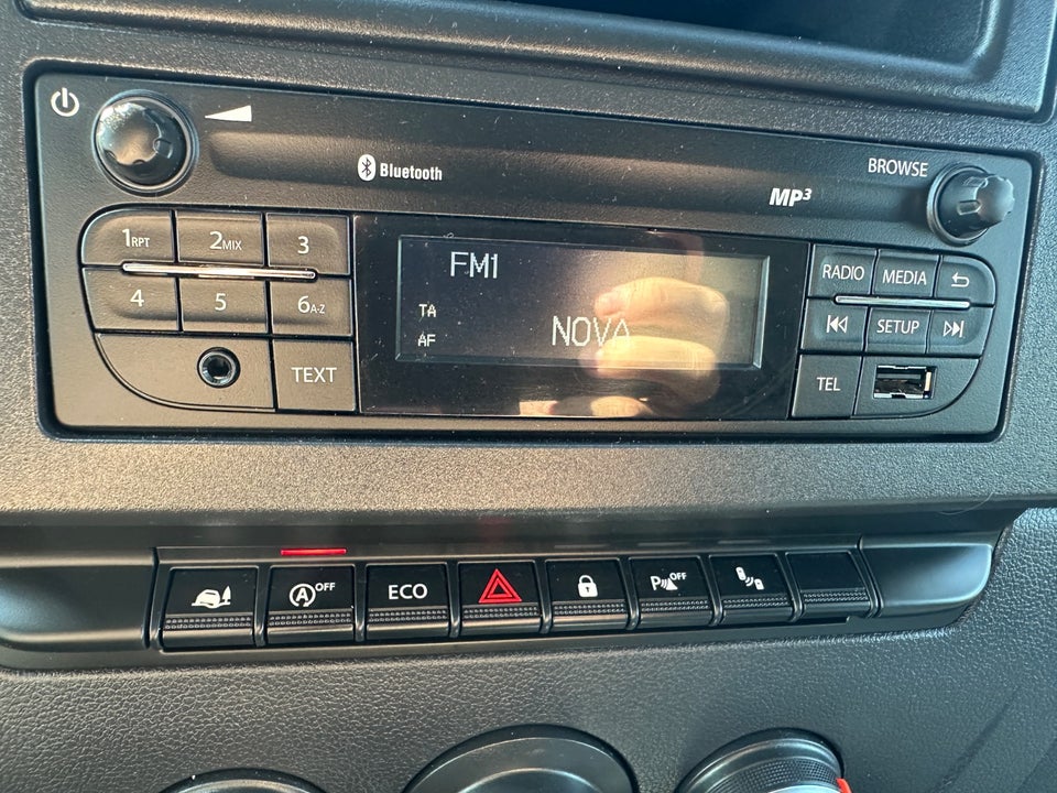 Renault Master IV T33 2,3 dCi 150 L2H2 Kassevogn