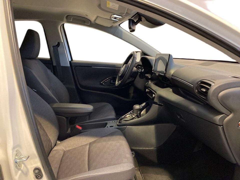 Toyota Yaris 1,5 Hybrid Style Technology e-CVT 5d