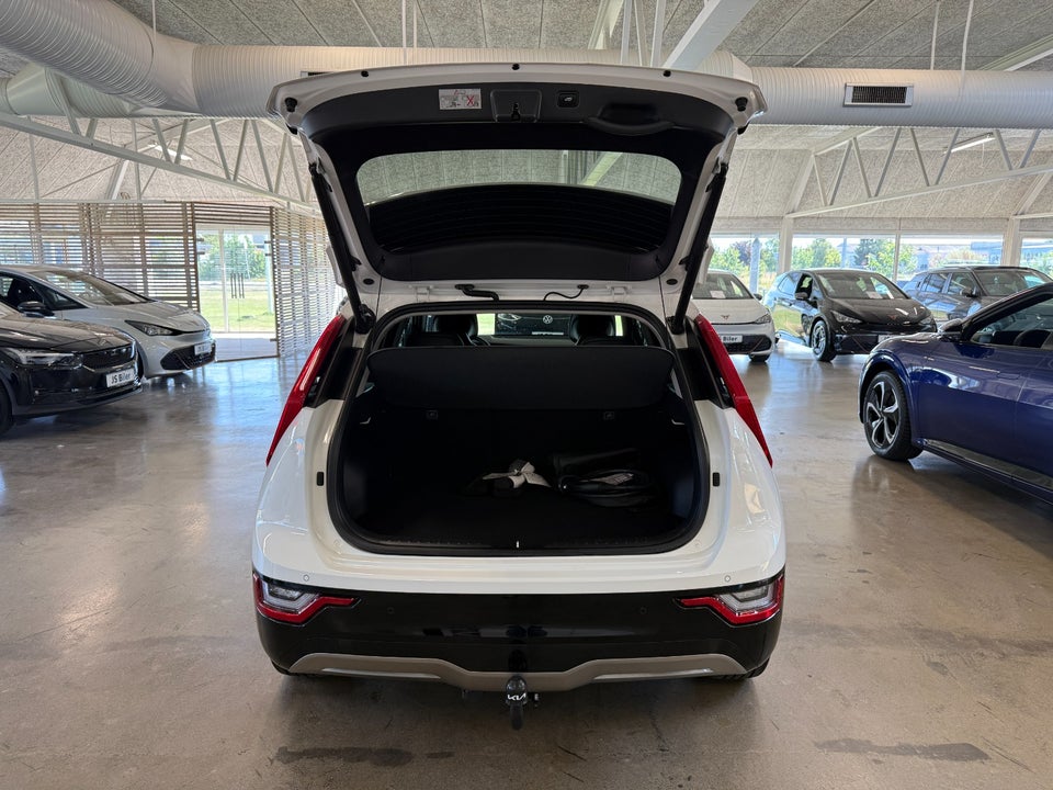 Kia Niro 64 EV Upgrade 5d