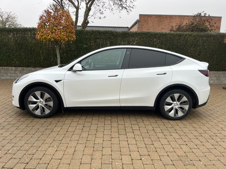 Tesla Model Y Long Range AWD 5d