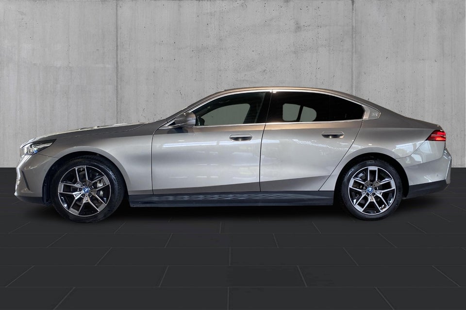BMW i5 eDrive40 Sport Line 4d