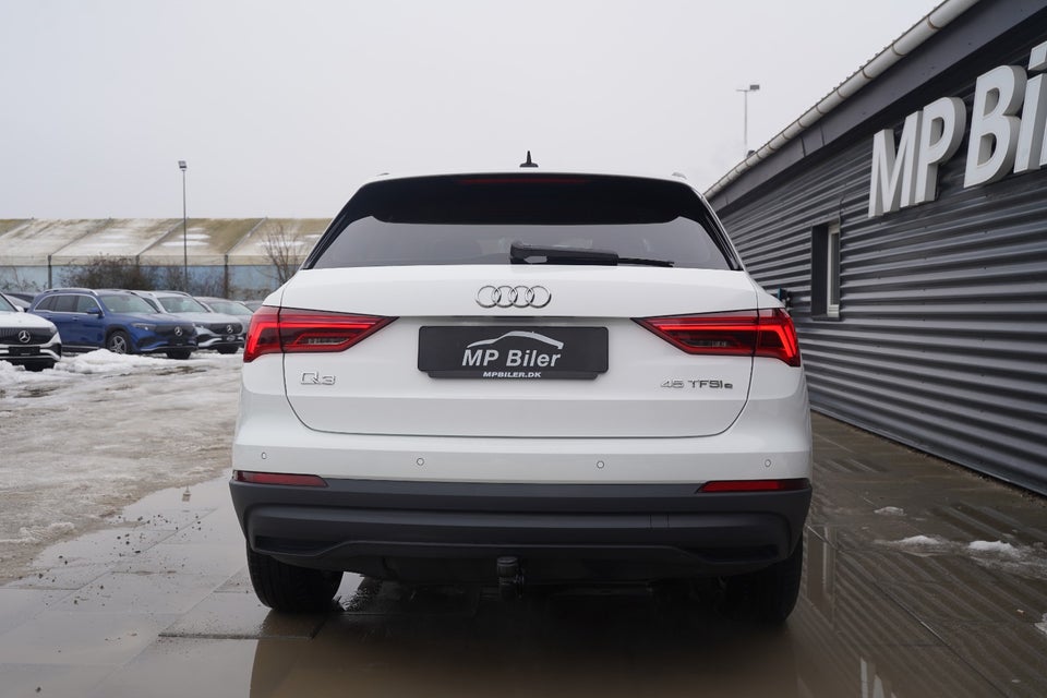 Audi Q3 45 TFSi e Attitude plus S-tr. 5d