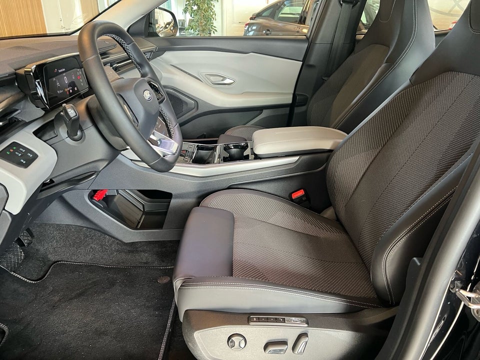 Ford Explorer 77 Select Extended Range 5d