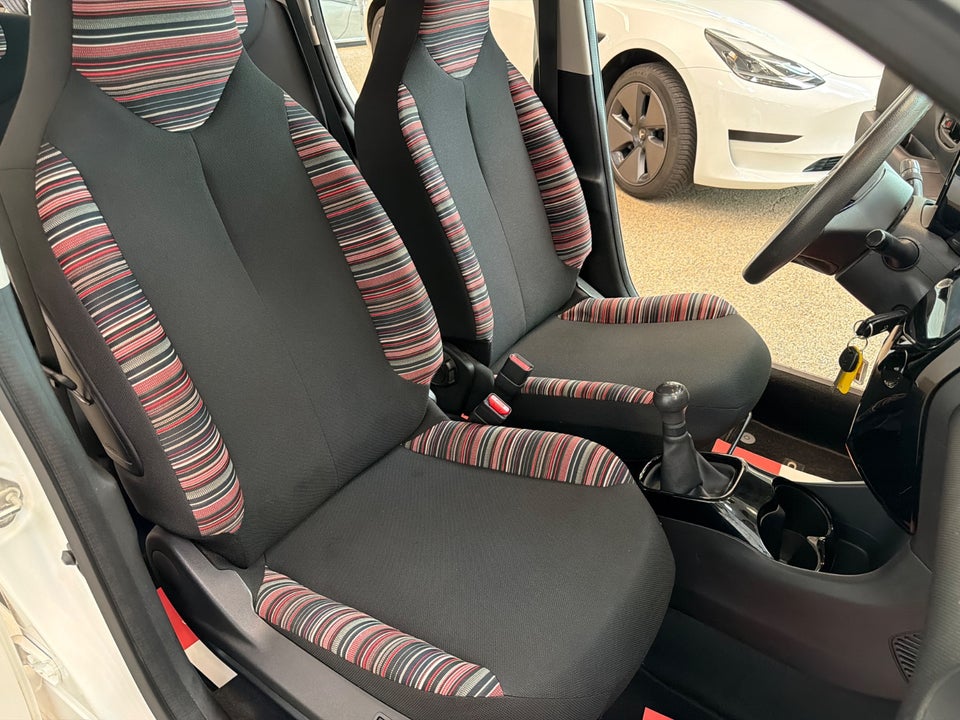 Citroën C1 1,0 VTi SportLine 5d