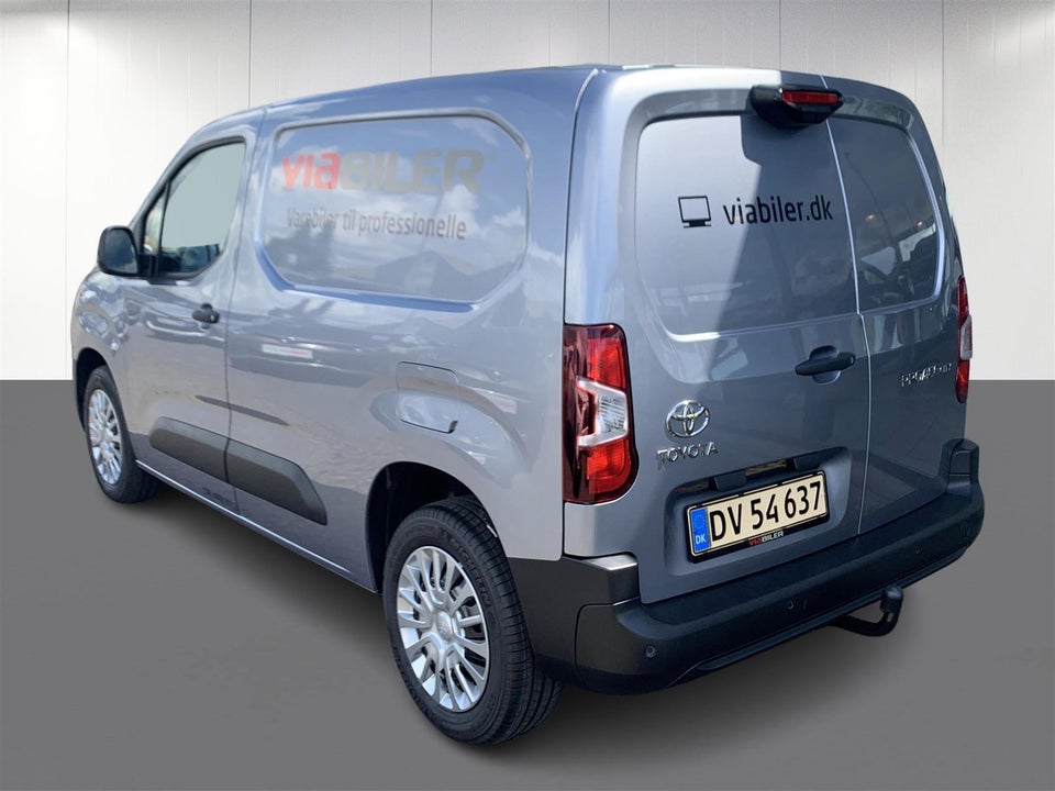 Toyota ProAce City 1,5 D 102 Medium Comfort 5d