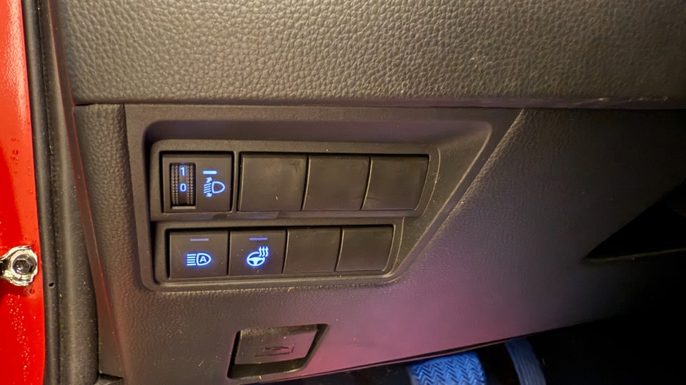 Toyota Yaris 1,5 Hybrid H4 e-CVT 5d