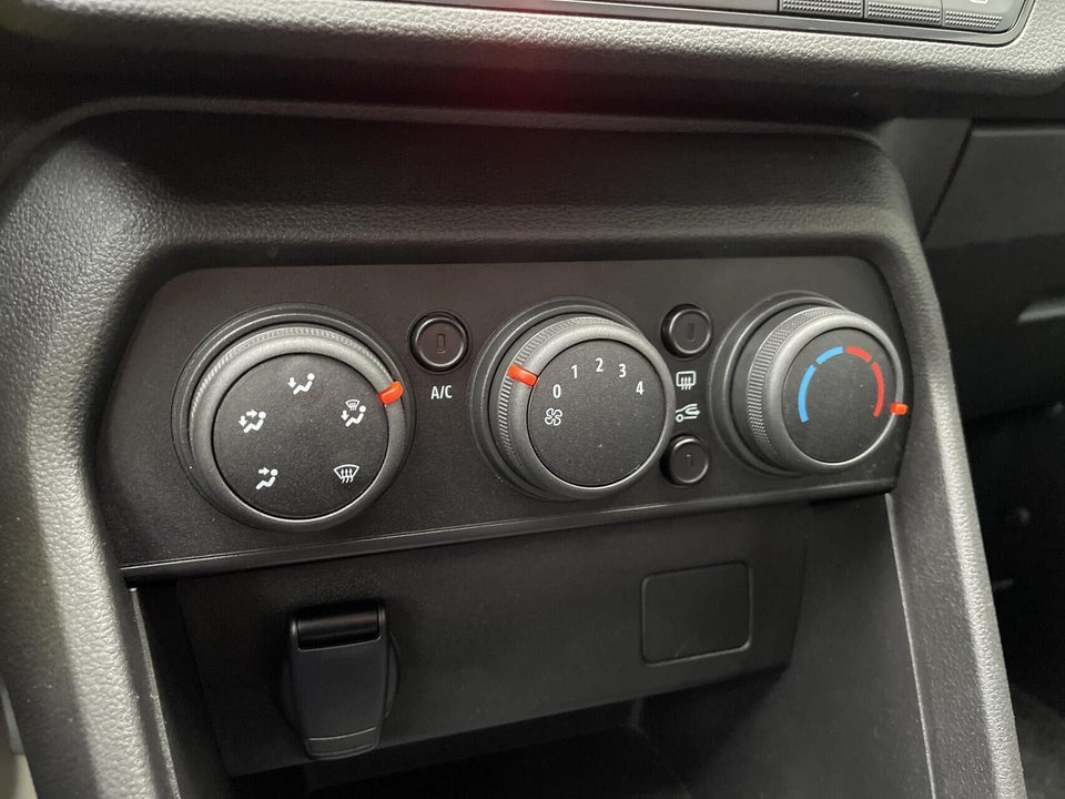 Dacia Sandero 1,0 TCe 90 Essential 5d