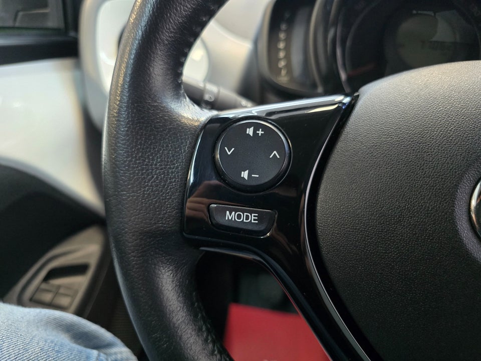 Toyota Aygo 1,0 VVT-i x-cite 5d