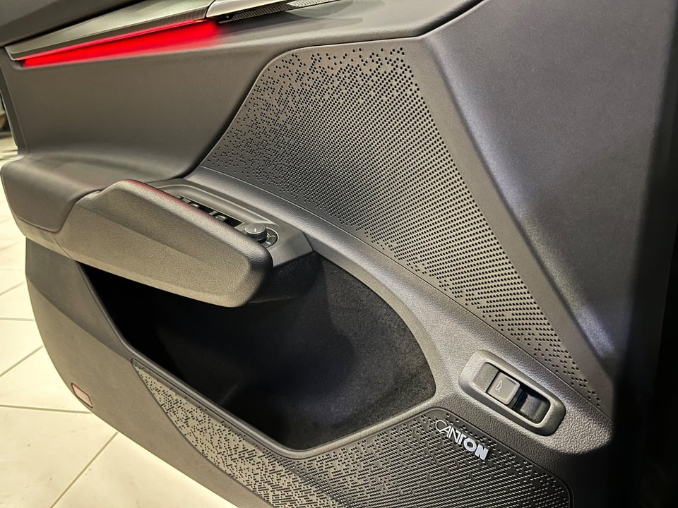 Skoda Enyaq 85x iV Sportline Maxx 5d