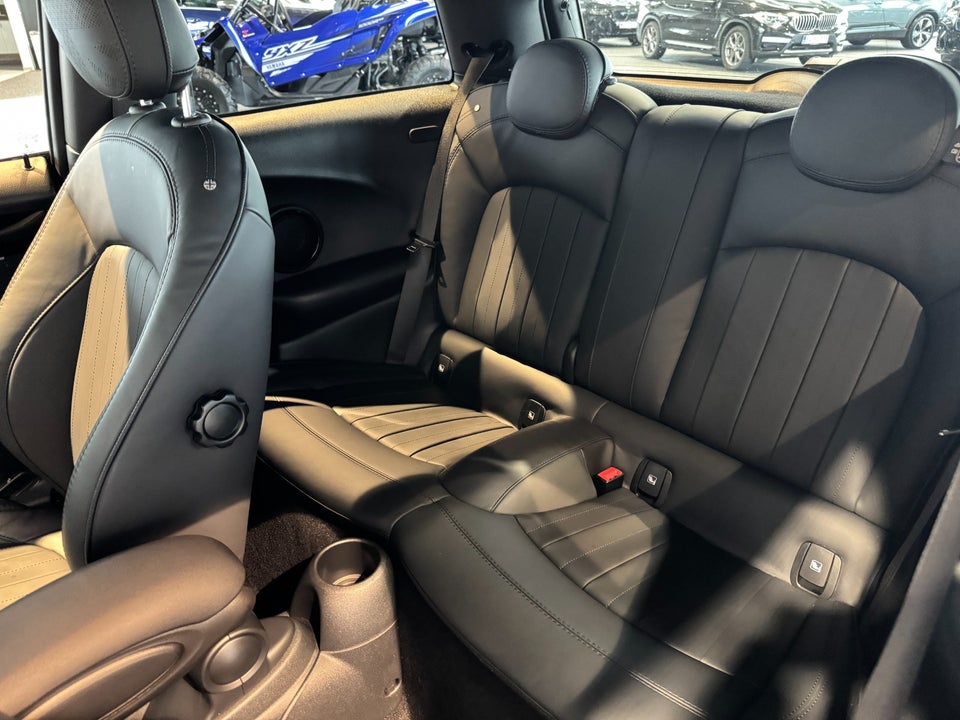MINI Cooper SE Yours Trim 3d