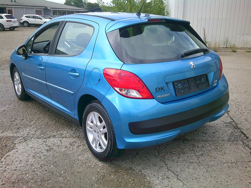 Peugeot 207 1,6 HDi 92 Active 5d