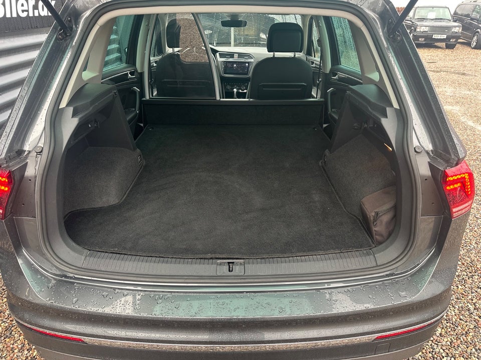 VW Tiguan 2,0 TDi 150 Highline DSG Van 5d