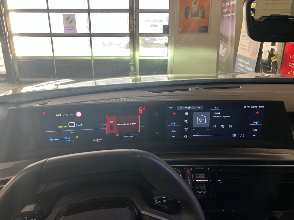 Peugeot e-5008 77 Allure 7prs 5d