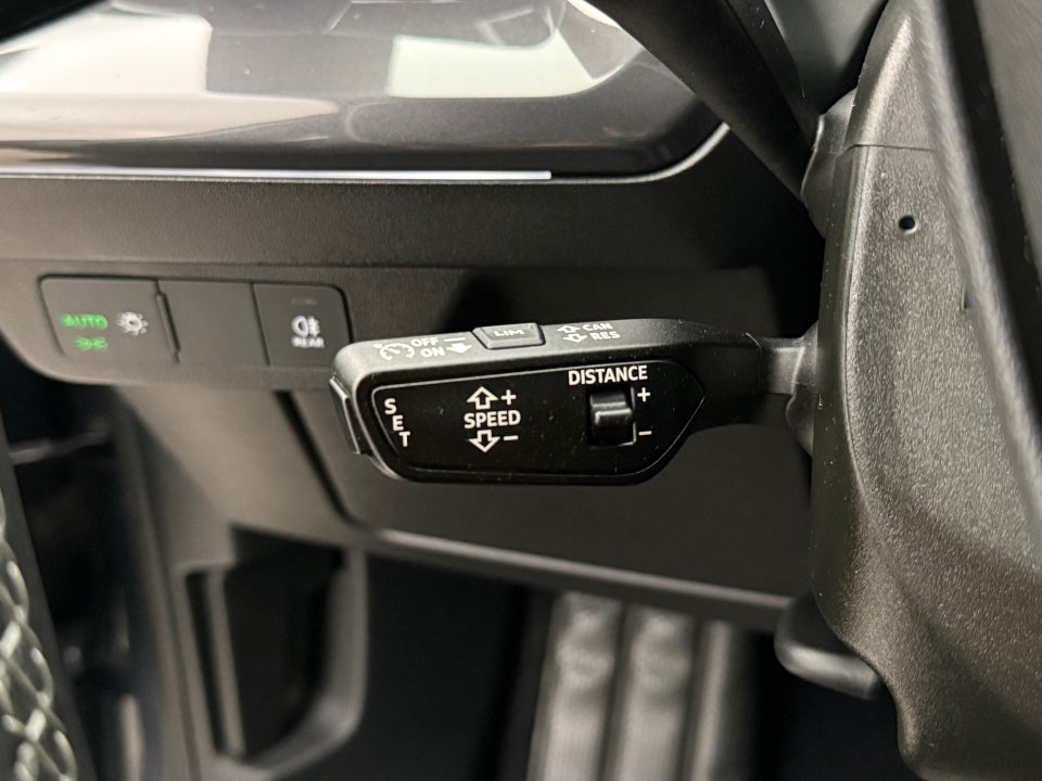 Audi Q4 e-tron 40 S-line 5d