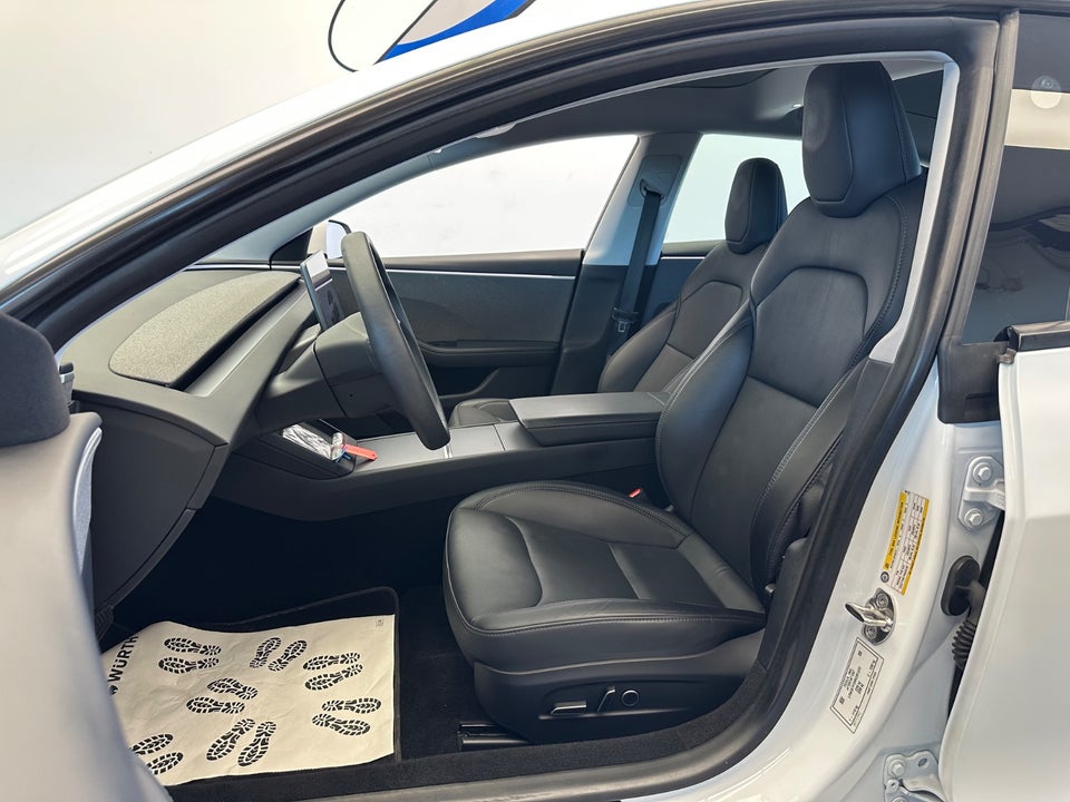 Tesla Model 3 RWD 4d