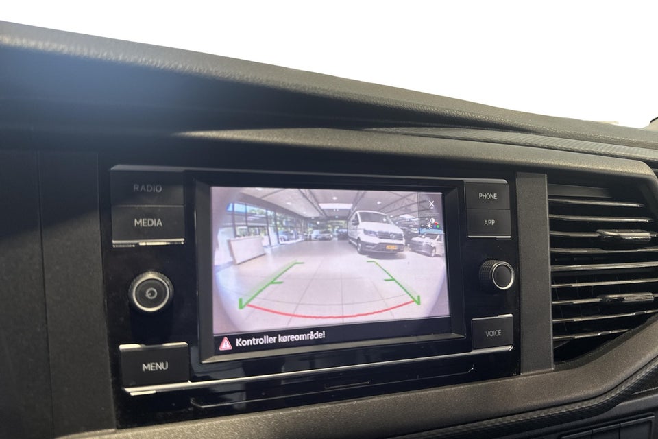 VW Transporter 2,0 TDi 150 Kassevogn DSG lang