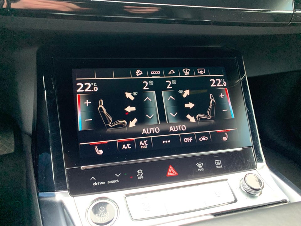 Audi e-tron 55 S-line quattro 5d